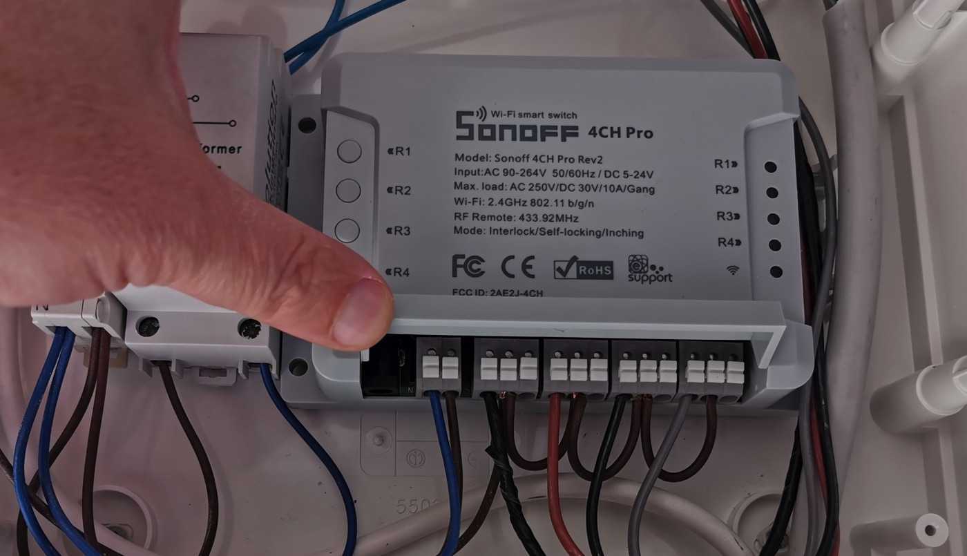 Pro ch. Sonoff 4ch Pro. Sonoff 4ch Pro r3. Wi-Fi-реле реле Sonoff 4chr3. Sonoff 4ch Pro r3 Wi-Fi.