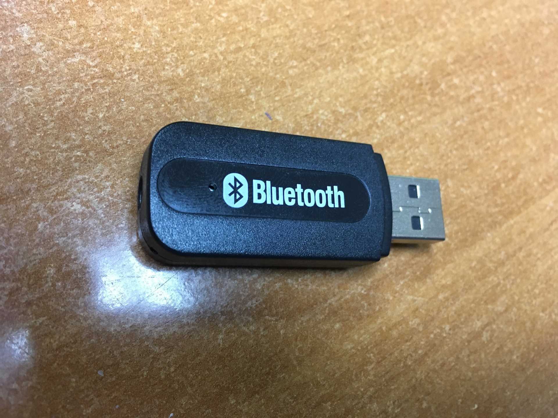 Блютуз адаптер через телефон. USB Bluetooth адаптер для Соляриса. Bluetooth адаптер q6273a. USB Bluetooth адаптер для Microsoft 1461. Блютуз адаптер для автомагнитолы ВАЗ 2114.